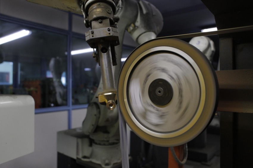 Rubinetterie Condor Robot Pulitura